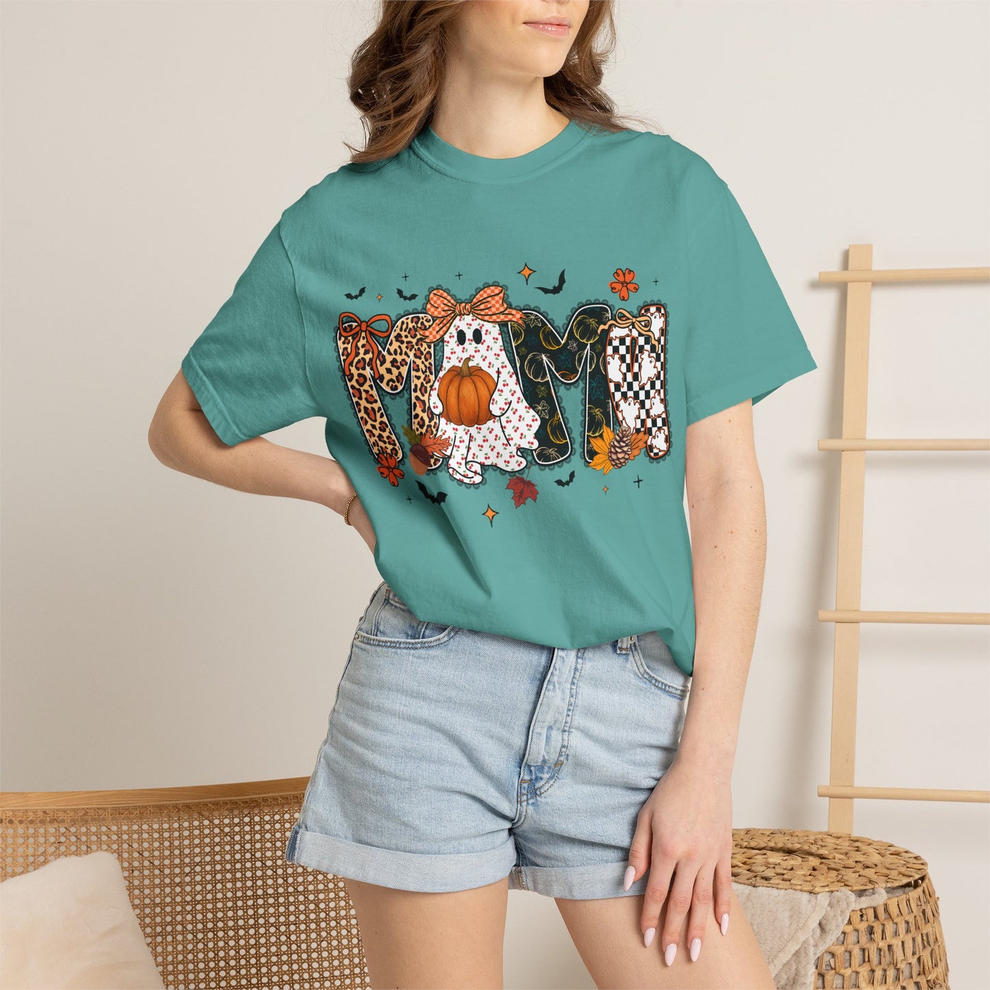 Halloween "Mama" T-Shirt