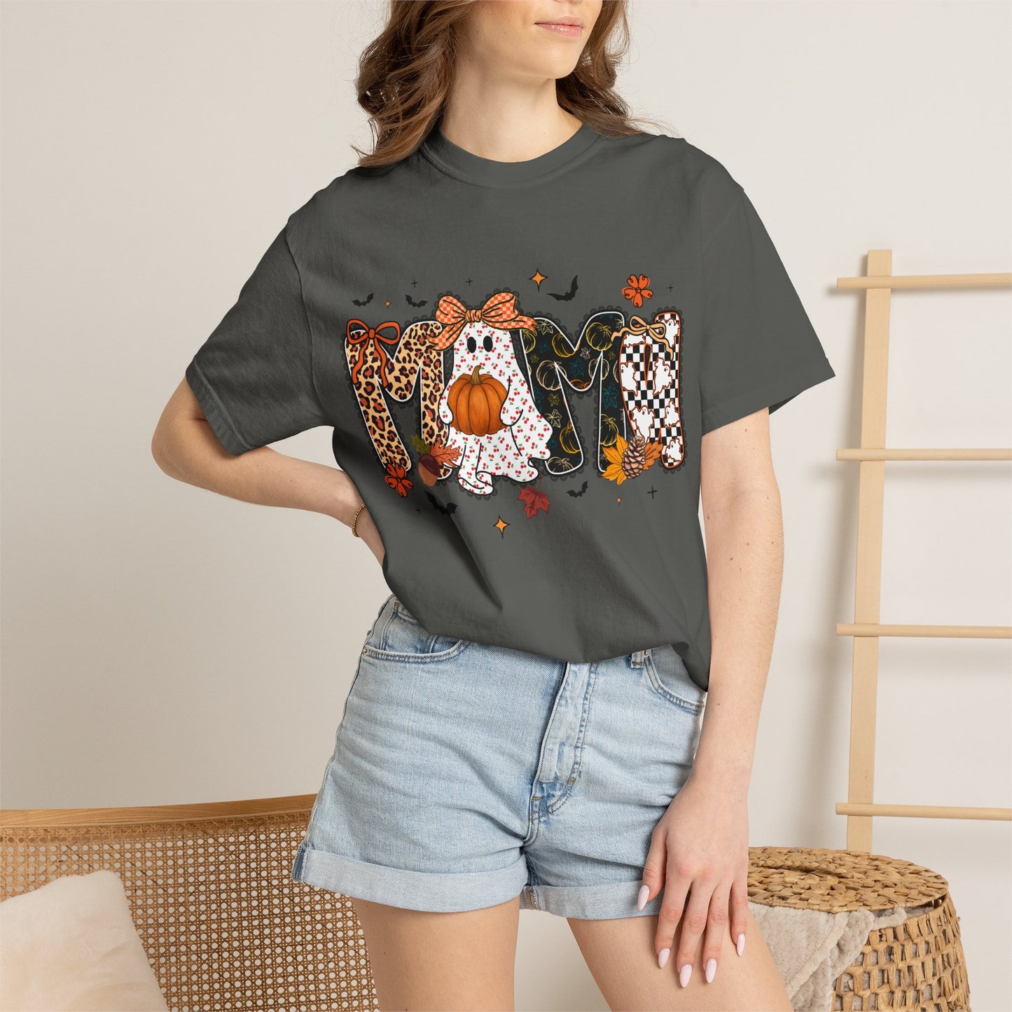 Halloween "Mama" T-Shirt