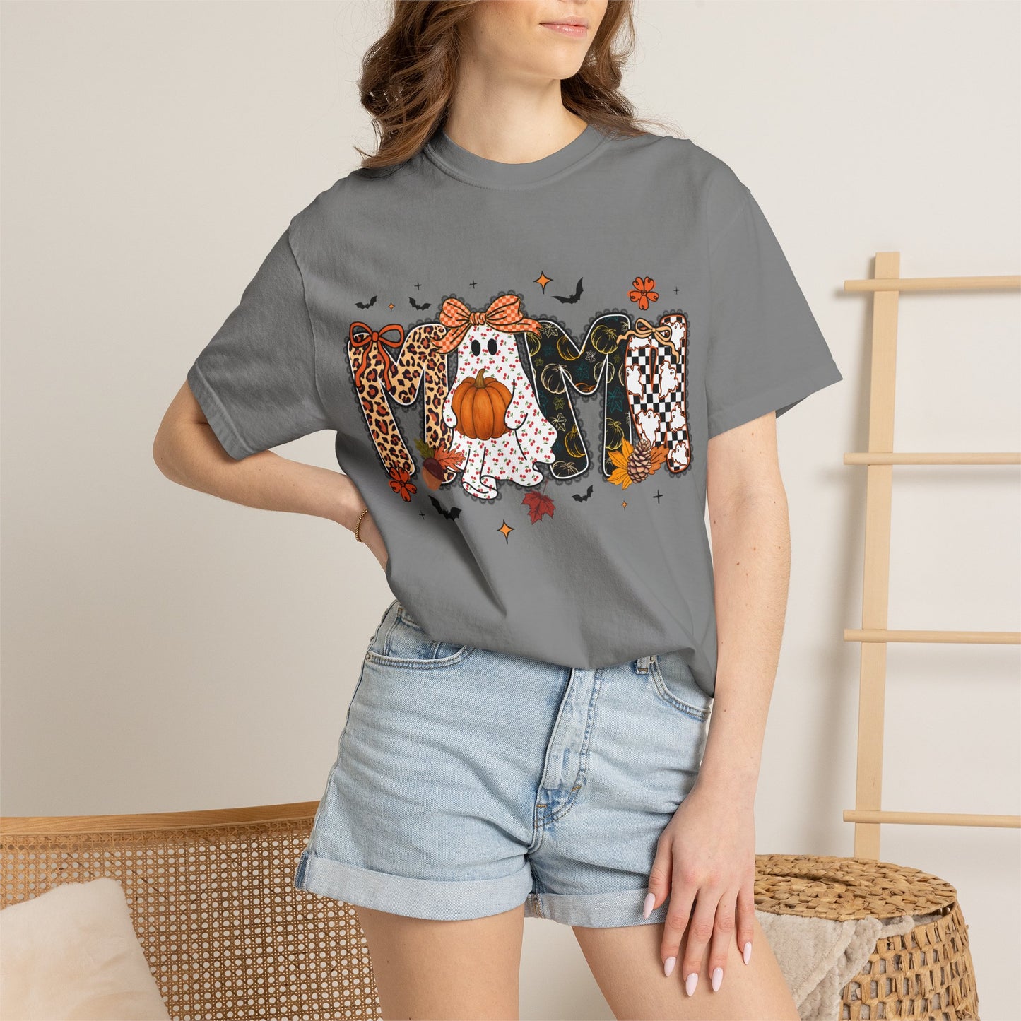 Halloween "Mama" T-Shirt