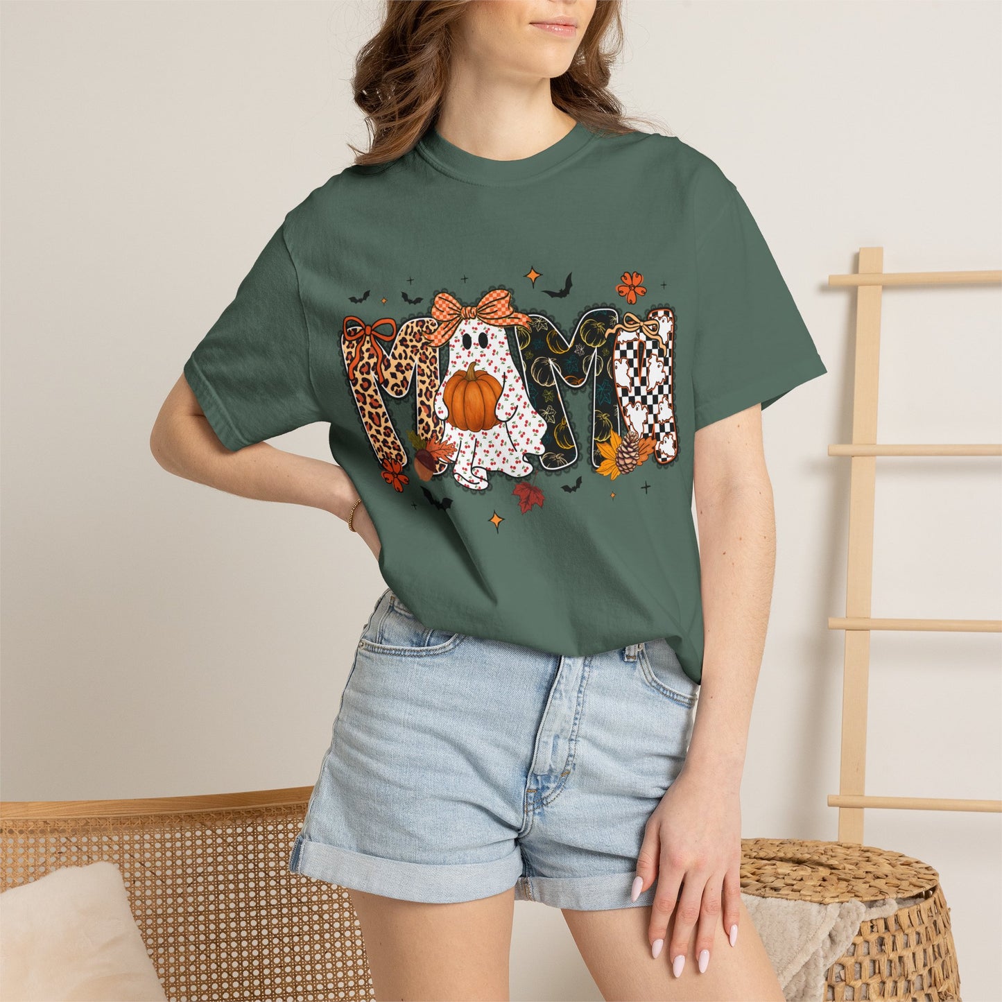 Halloween "Mama" T-Shirt